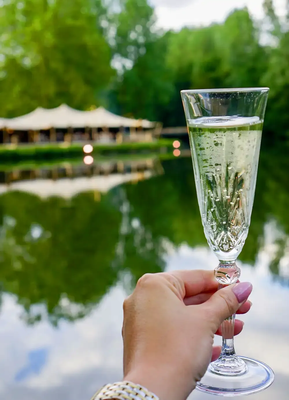 Walking dinner Be Meet printemps 2024 en plein air au bord de l'eau